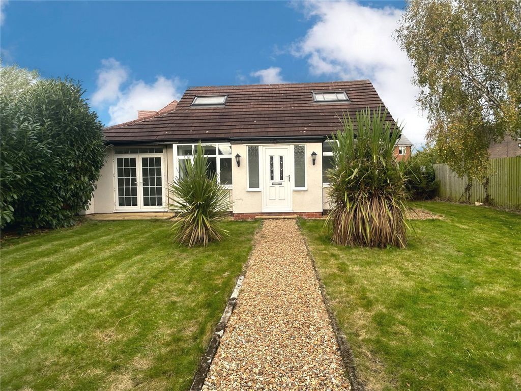 3 bed bungalow for sale in Chester Road, Buckley, Flintshire CH7, £