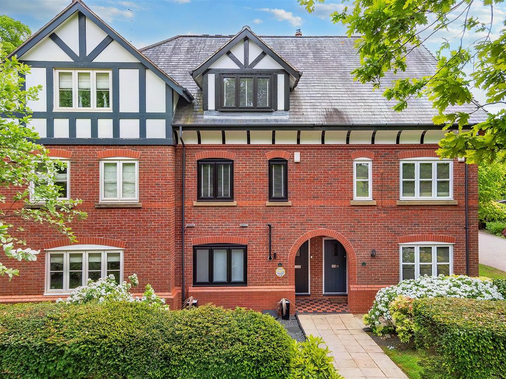 4 bed semidetached house for sale in Stanhope Road, Bowdon, Altrincham WA14 Zoopla