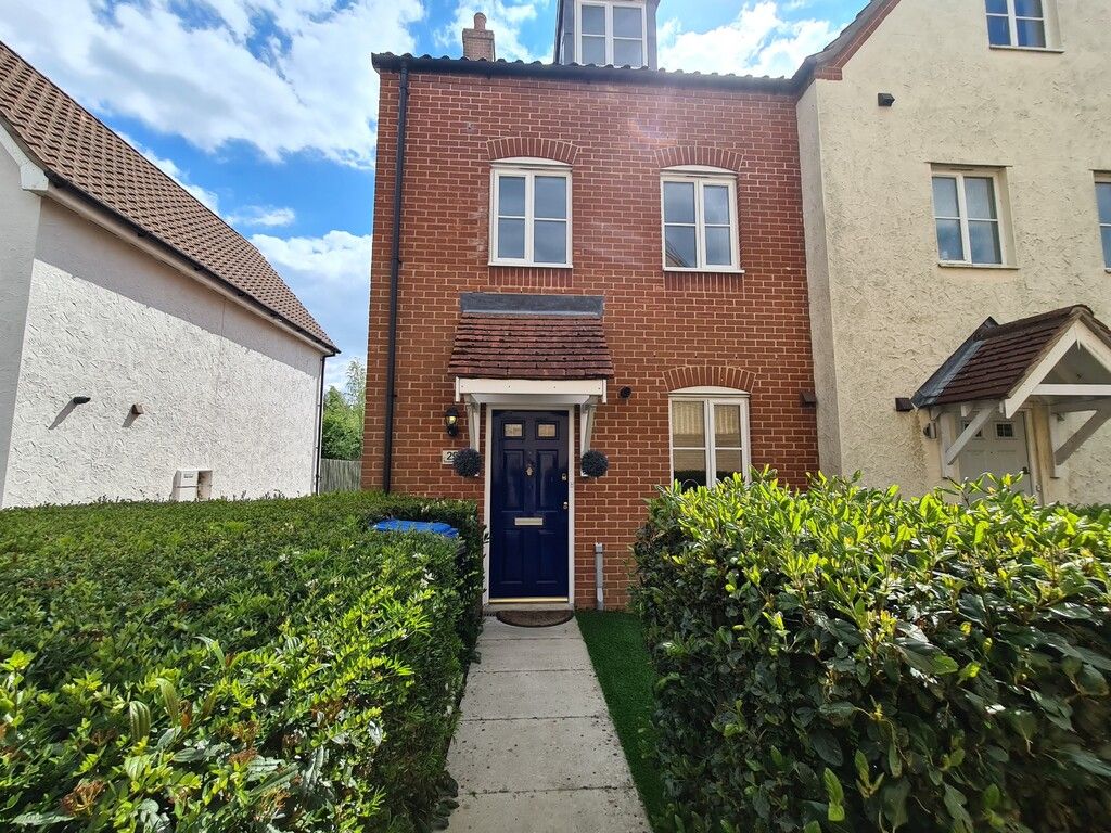 3 Bed End Terrace House To Rent In Weatherby Road Norwich Nr5 £1 100