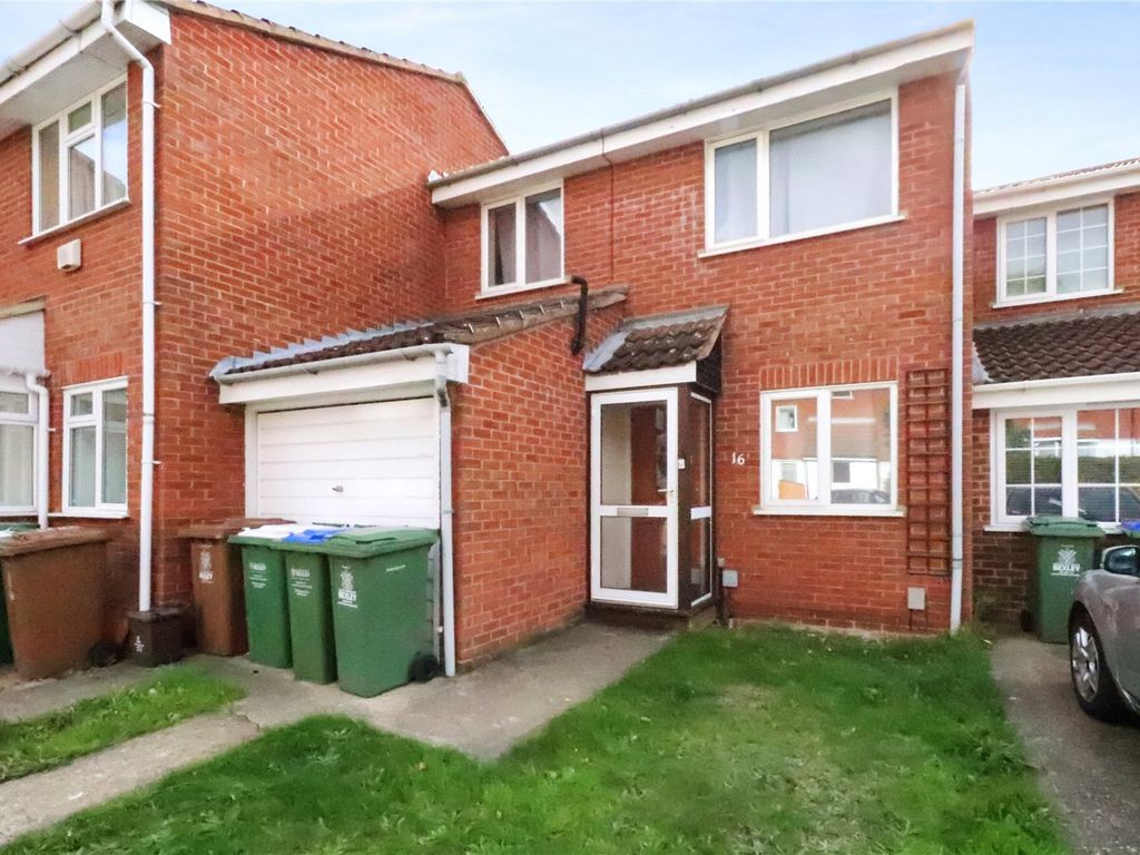 3 bed terraced house for sale in Heathdene Drive, Belvedere, Kent DA17