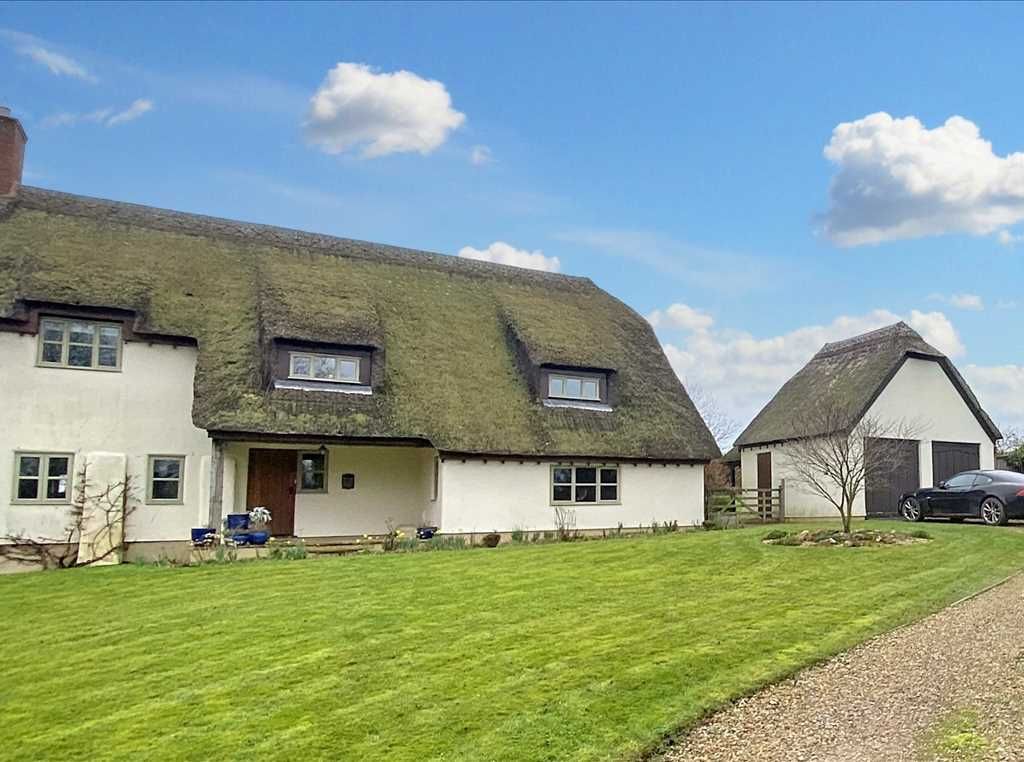 4 bed detached house for sale in Flays Farm, Lower Cheriton, Payhembury