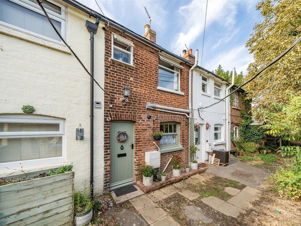 2 bed terraced house for sale in New Street, Ash, Canterbury CT3, £