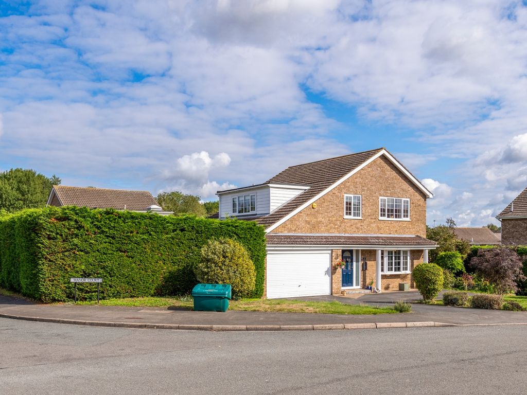 4 bed detached house for sale in 37 Kingsway, Nettleham, Lincoln LN2