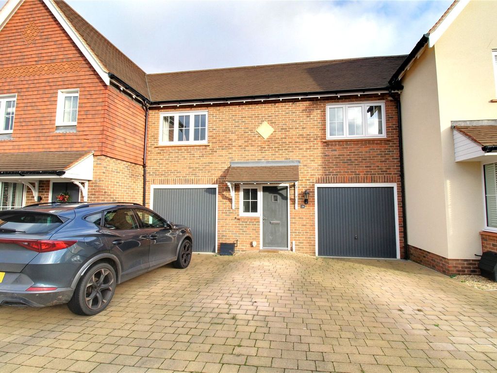 1 bed flat for sale in Murano Drive, Chineham, Basingstoke, Hampshire RG24, £275,000 Zoopla