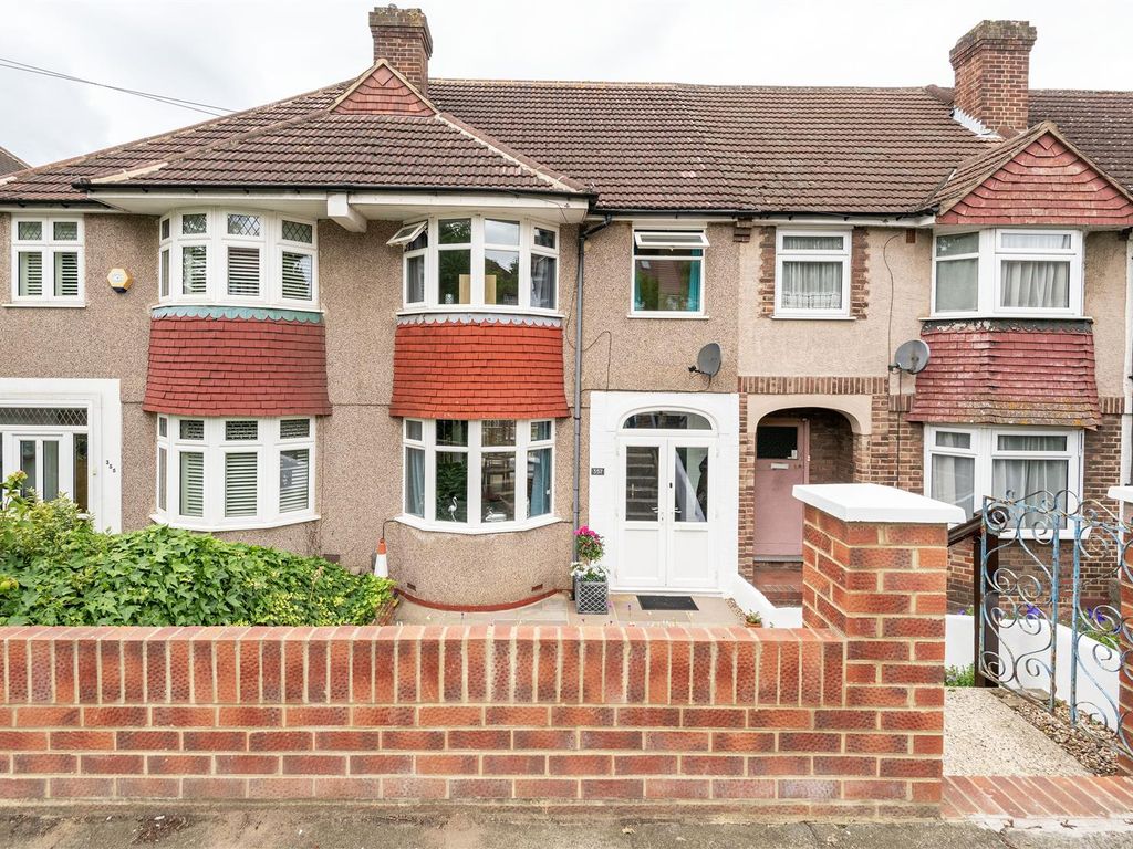3 bed terraced house for sale in Westmount Road, London SE9 Zoopla