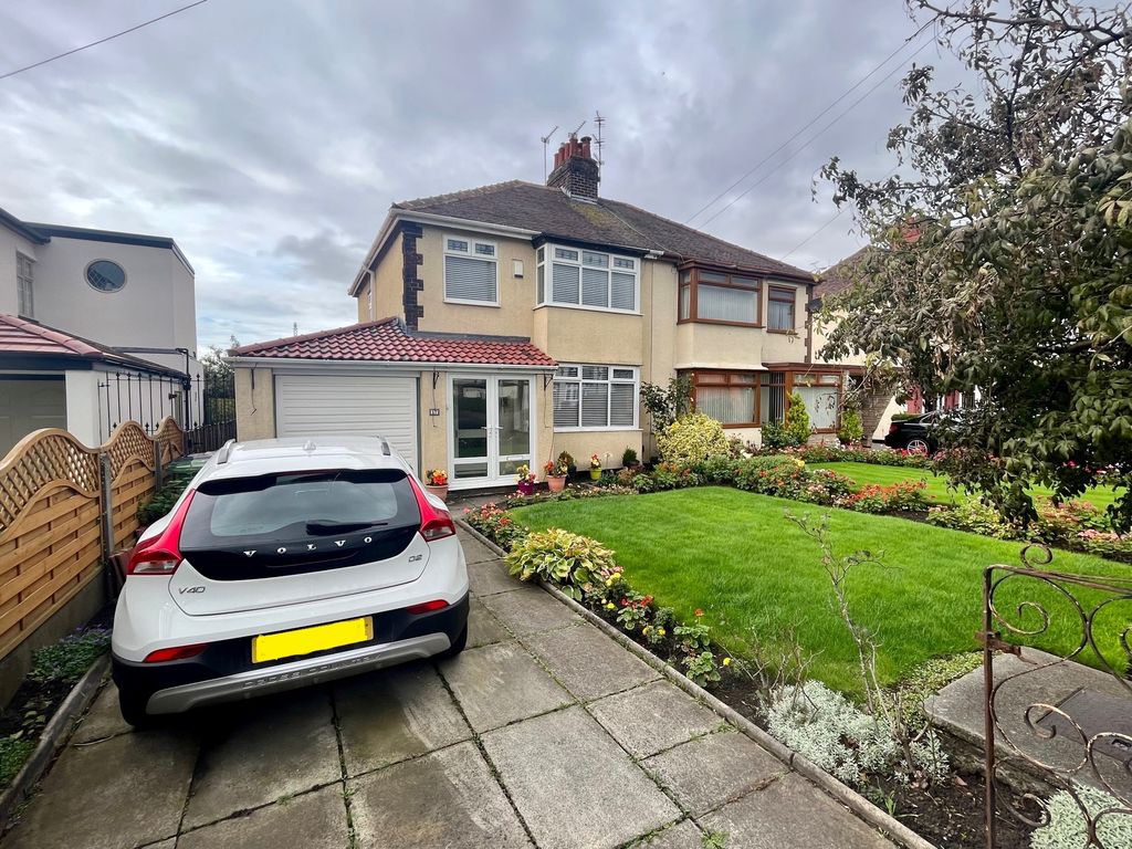 3 bed semidetached house for sale in The Gables, Rutherford Road