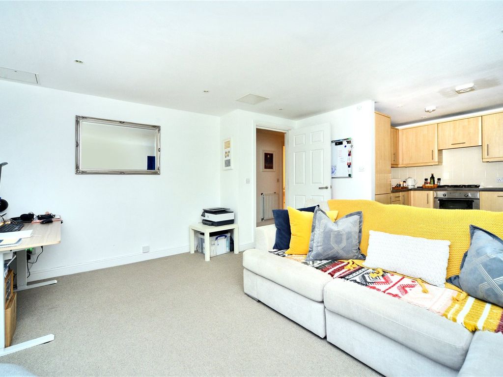 1 bed flat for sale in High Street, Banstead SM7, £240,000 Zoopla