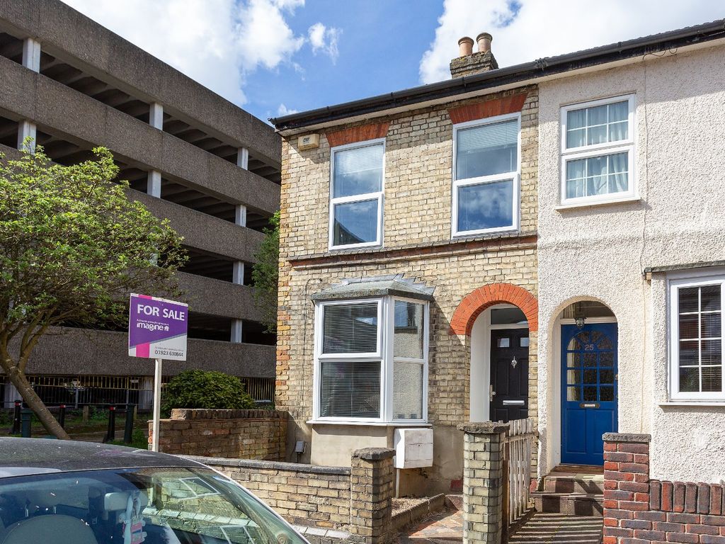 2 bed end terrace house for sale in Sutton Road, Watford, Hertfordshire