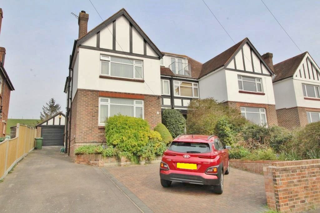 4 bed semidetached house for sale in Grant Road, Farlington
