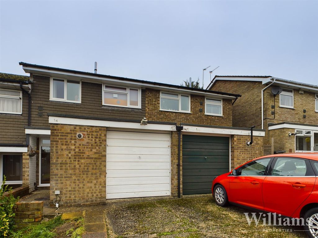 Property for sale in Coopers Court Road, Stokenchurch, High HP14 Zoopla