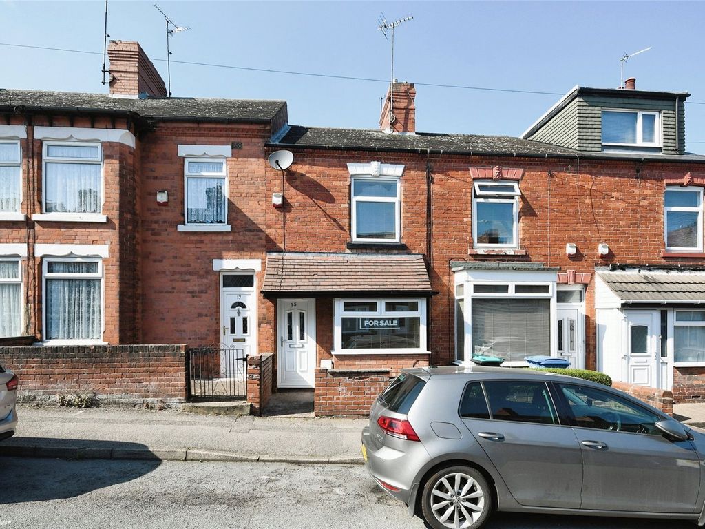 2 bed terraced house for sale in Albion Street, Mansfield