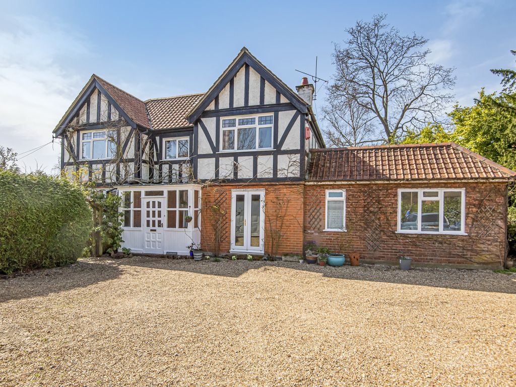 4 bed detached house for sale in Kingsway, Hiltingbury, Chandler's Ford