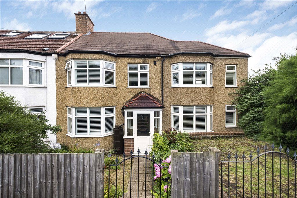 4 bed end terrace house for sale in Wrights Road, London SE25, £600,000