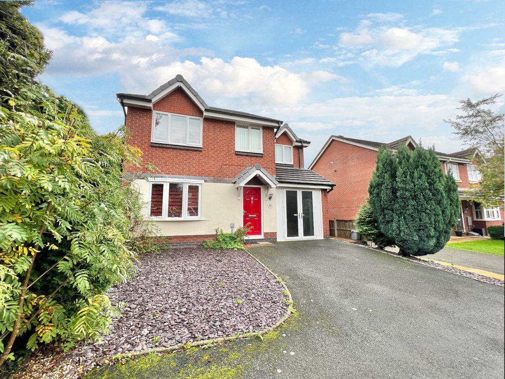 4 bed detached house for sale in Woodside Road, Ketley, Telford TF1, £