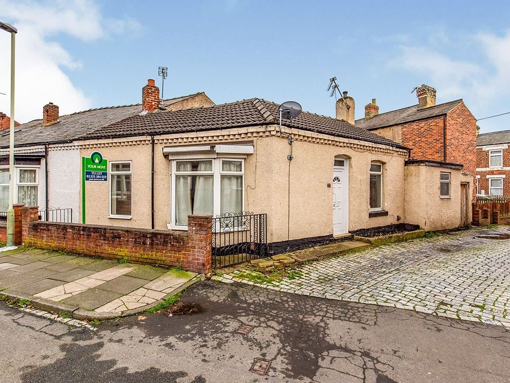 2 bed bungalow to rent in Lowson Street, Darlington, County Durham DL3