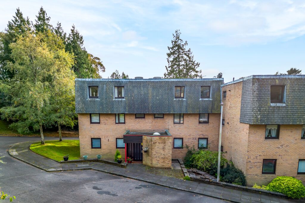 2 bed flat for sale in Ballinard Gardens, Broughty Ferry, Dundee DD5, £