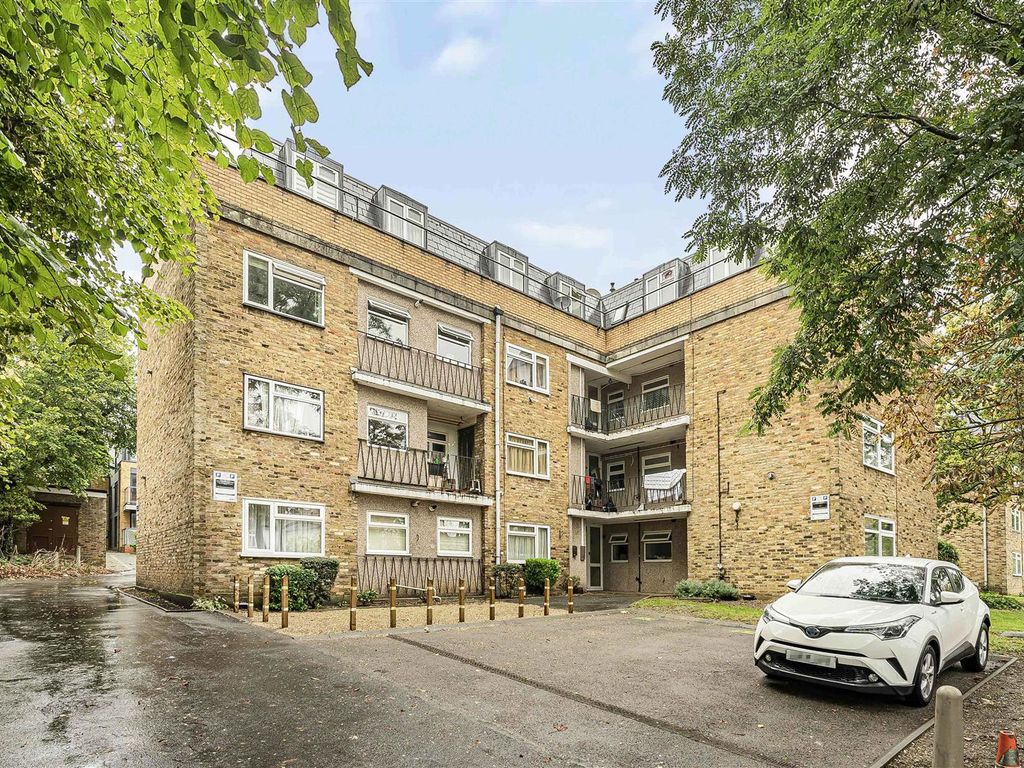 1 bed flat for sale in Waverley Road, Enfield EN2, £275,000 Zoopla