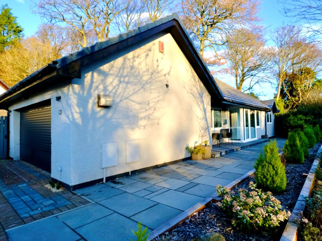 3 bed detached bungalow for sale in Stoneleigh Close, BarrowInFurness