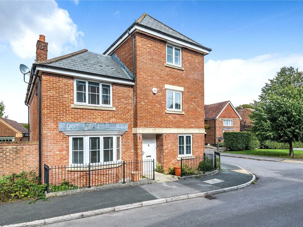 5 bed detached house for sale in Whittingham Drive, Alexandra Park