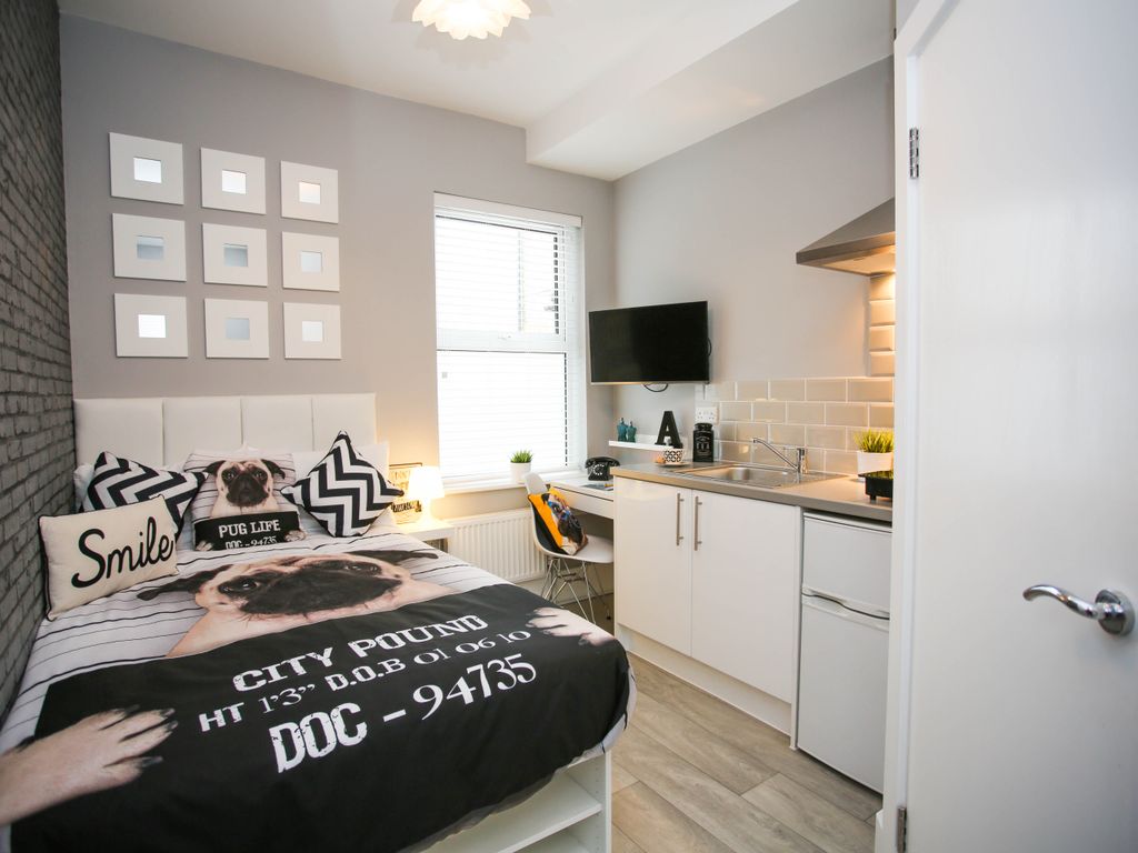 Room to rent in Lyndhurst Road, Luton LU1 Zoopla