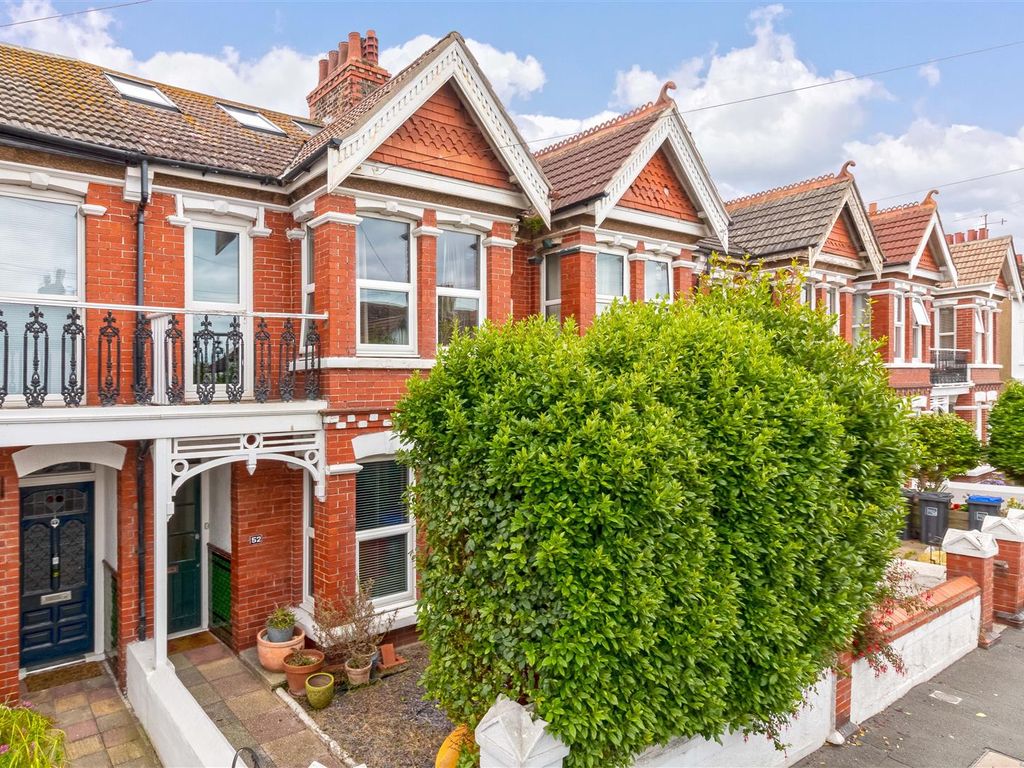 4 bed terraced house for sale in Ham Road, Worthing BN11, £525,000 Zoopla