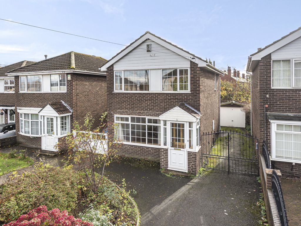 3 bed detached house for sale in Eightlands Lane, Leeds, West Yorkshire