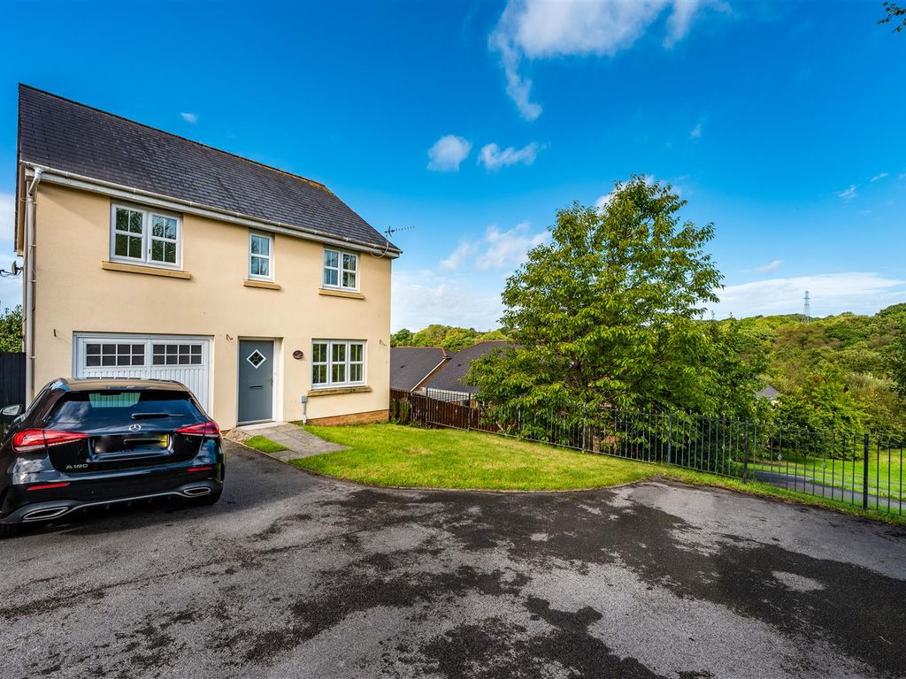 4 bed detached house for sale in Llwyn Teg, Fforestfach, Swansea SA5