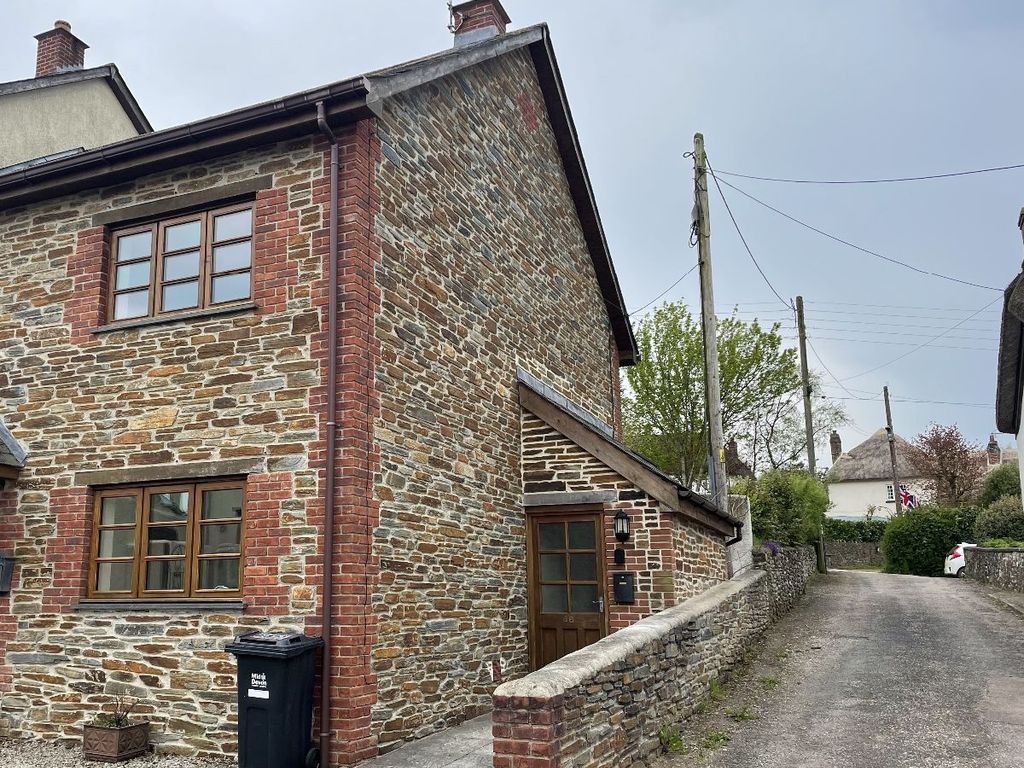 2 bed semidetached house to rent in Old Rectory Road, Morchard