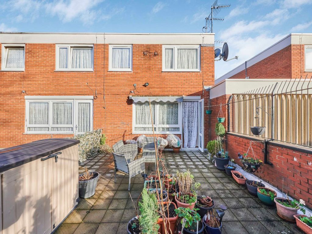 3 bed flat for sale in Battersea Bridge Road, London SW11 Zoopla