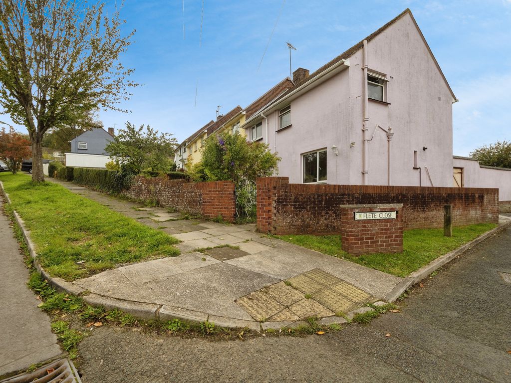3 bed end terrace house for sale in Flete Avenue, Newton Abbot, Devon