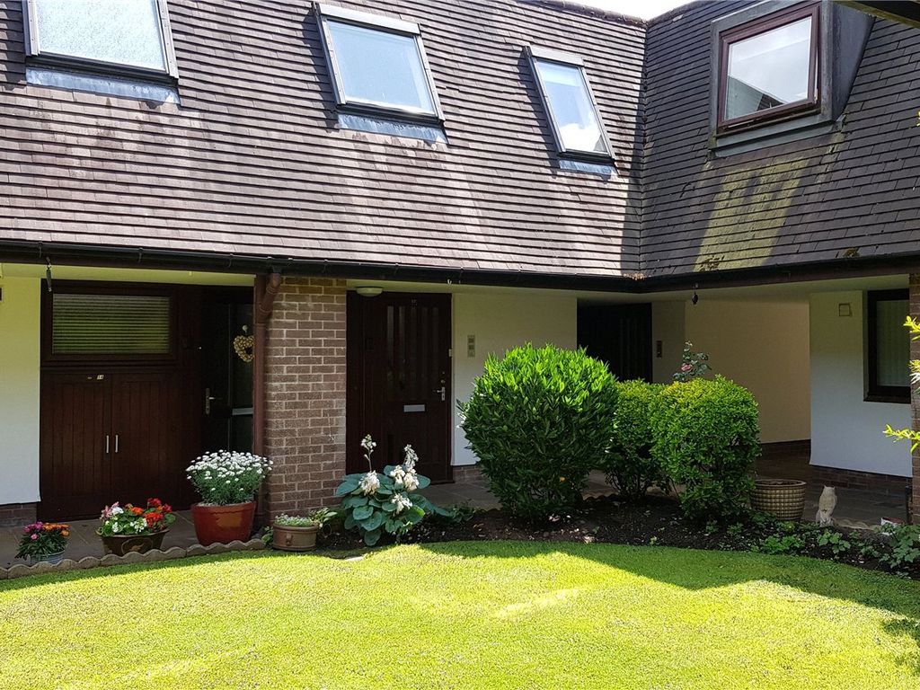 2 bed flat for sale in Chestnut Court, Leyland, Lancashire PR25 Zoopla