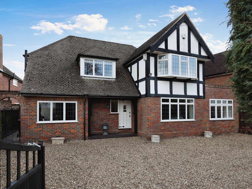 5 bed detached house for sale in Chartridge Lane, Chesham HP5 Zoopla