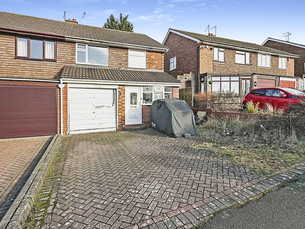 3 bed semidetached house for sale in Richmond Street, Halesowen B63