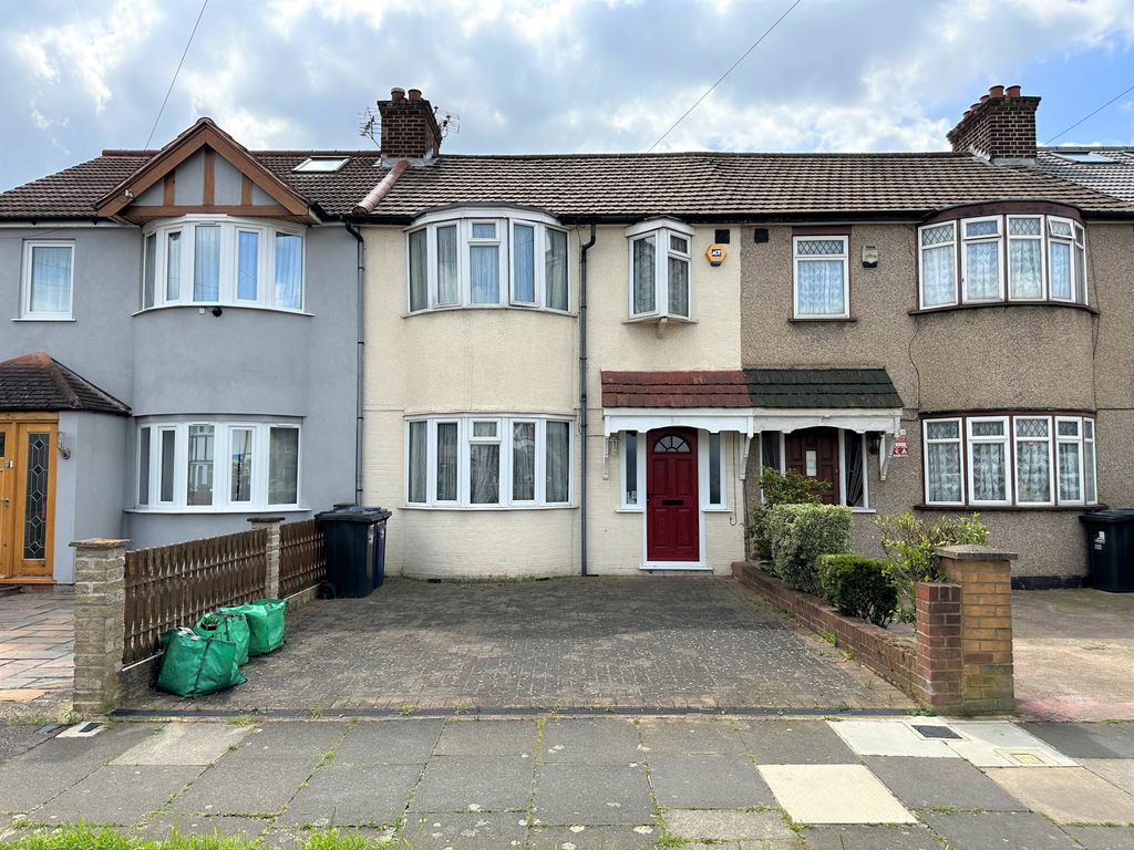 3 bed terraced house for sale in Ferrymead Avenue, Greenford UB6 Zoopla
