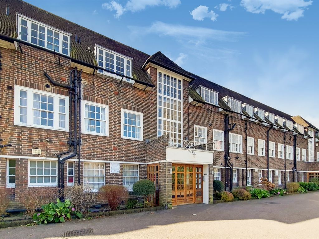 3 bed flat for sale in Corringham Road, London NW11 Zoopla