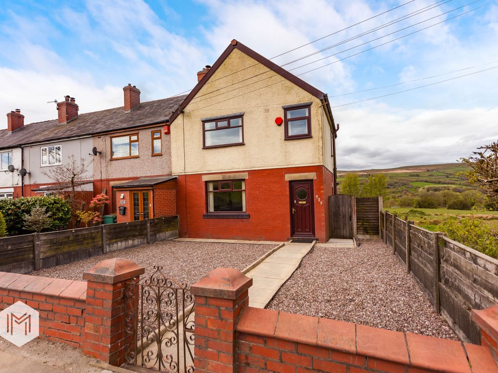 3 bed end terrace house for sale in Whalley Road, Ramsbottom, Bury