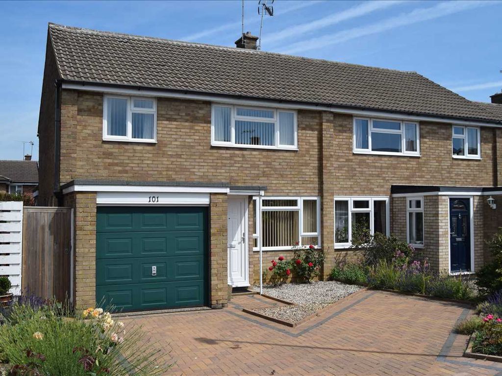3 bed semidetached house for sale in Drive, Tile Kiln, Chelmsford CM2 Zoopla
