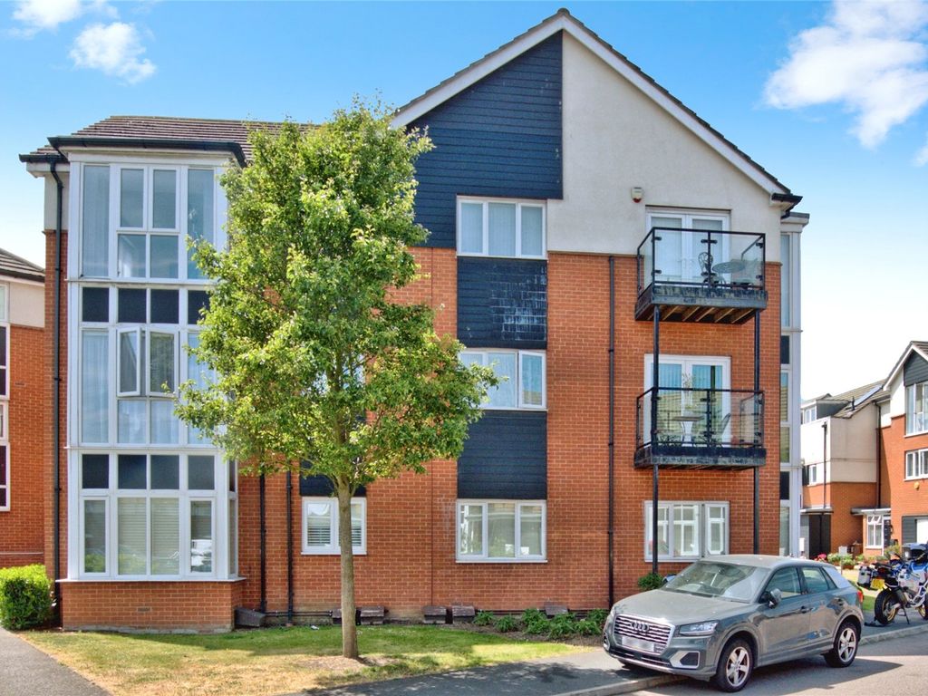 1 bed flat for sale in Griffiths Road, PurfleetOnThames, Essex RM19