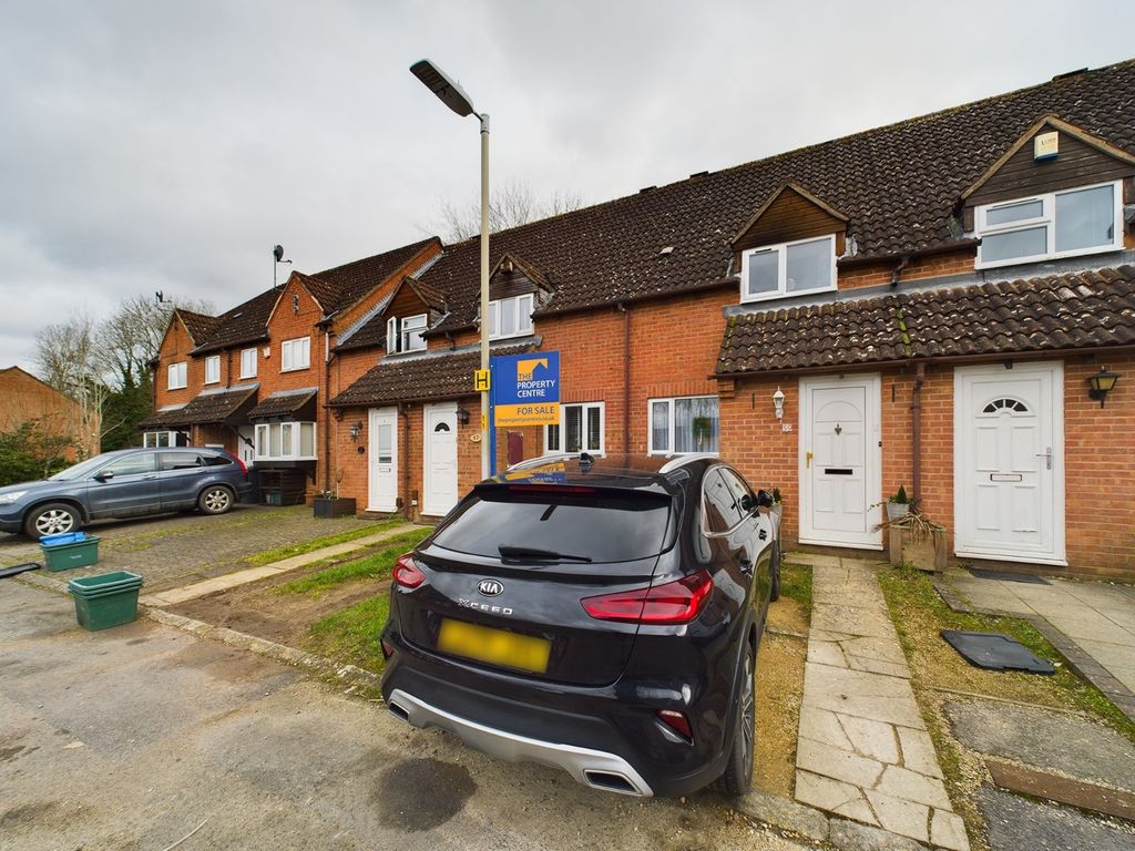 2 bed terraced house for sale in Apperley Drive, Quedgeley, Gloucester