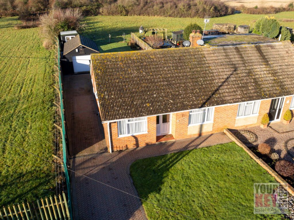 3 bed semidetached bungalow for sale in Courtenay Road, Dunkirk