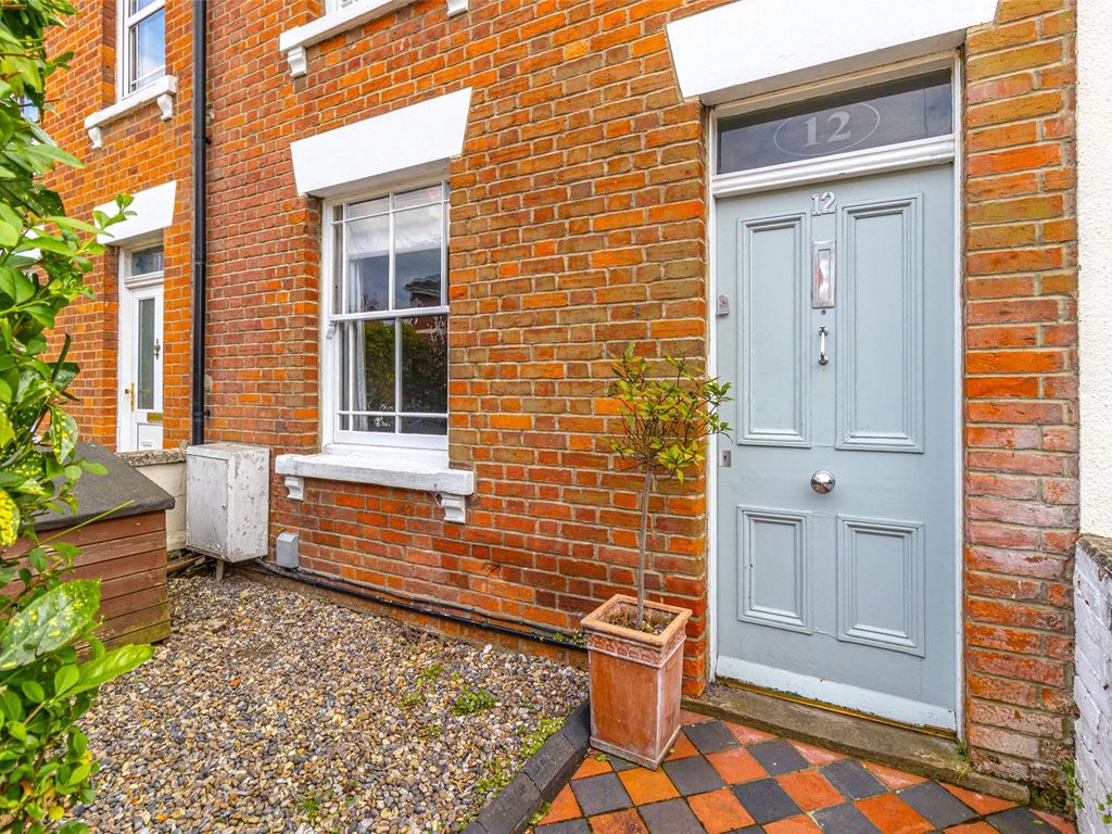 3 bed terraced house for sale in Lansdown Road, Old Town, Swindon