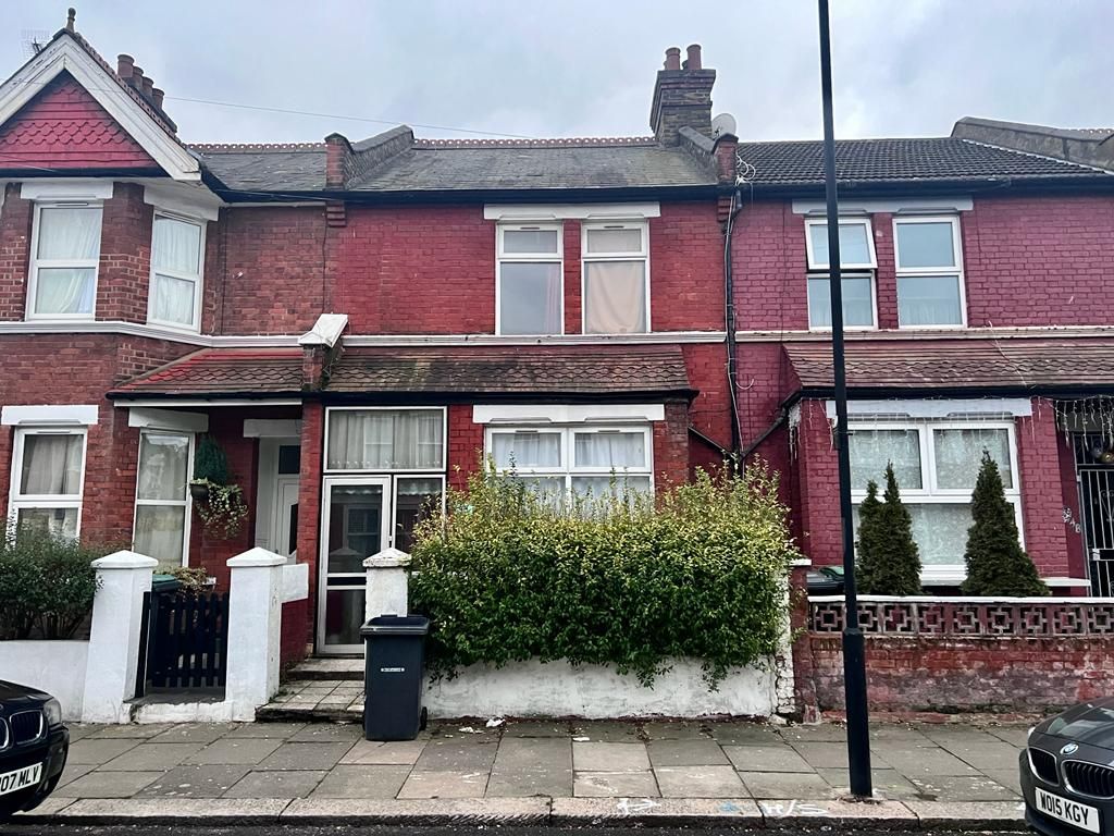 3 bed terraced house to rent in Sherringham Avenue, London N17 Zoopla