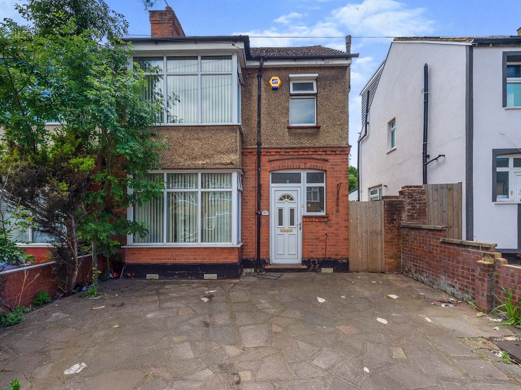 3 bed semidetached house for sale in Dallow Road, Luton LU1 Zoopla
