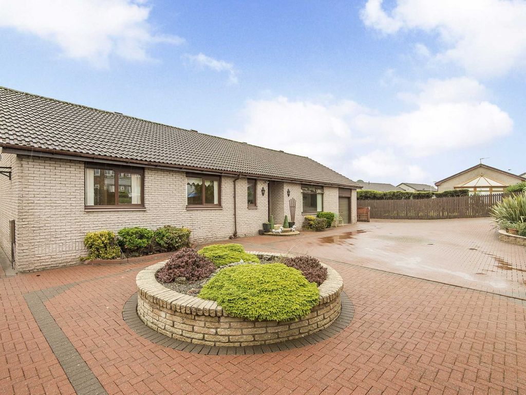 3 bed bungalow for sale in Jamphlars Road, Cardenden, Lochgelly KY5