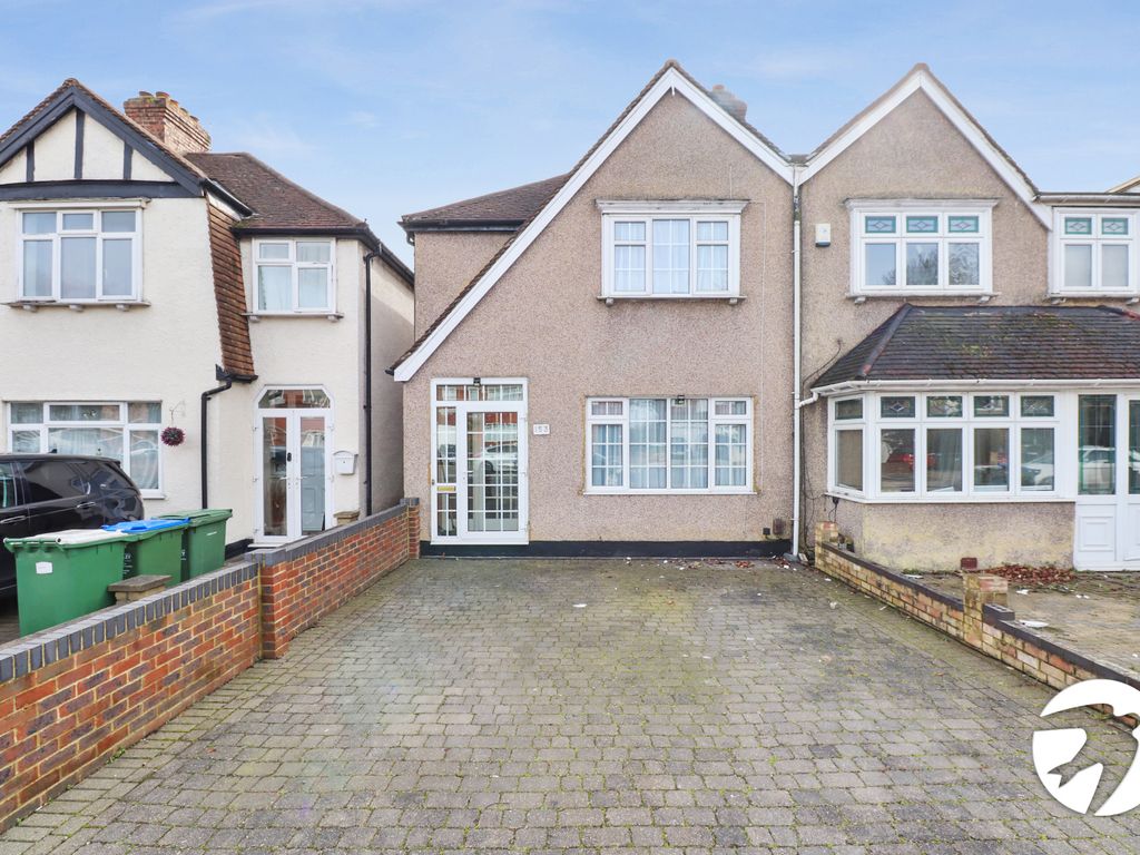 3 bed semidetached house for sale in Woolwich Road, London SE2, £