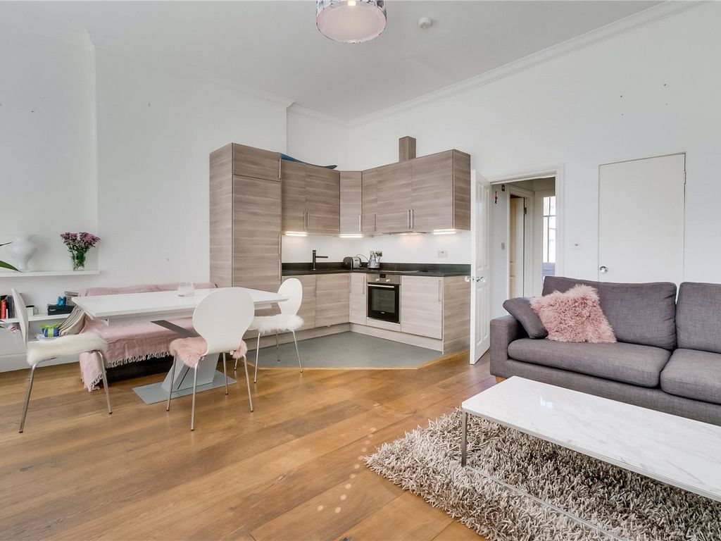 Powis Gardens, Notting Hill, London W11  