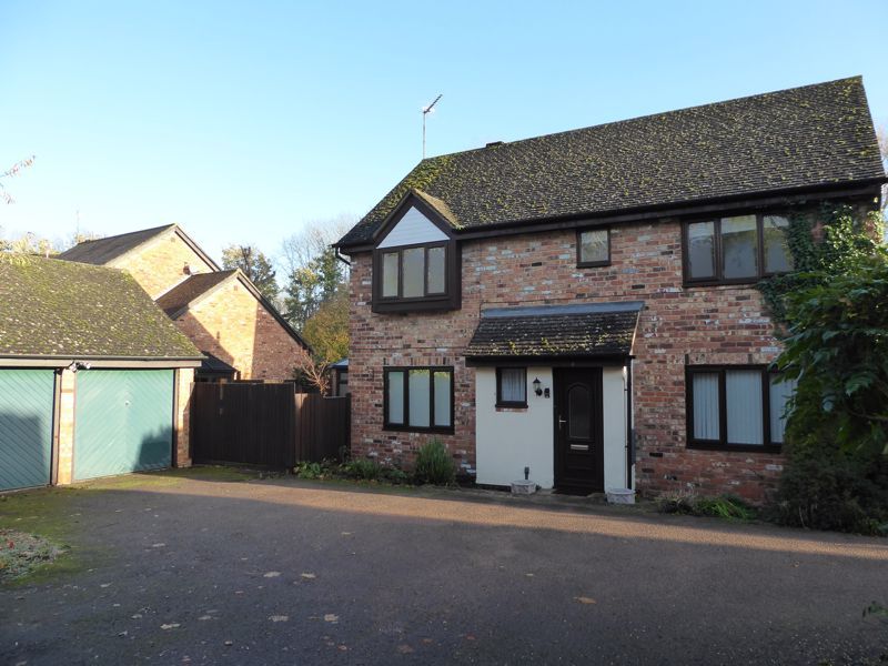 Hunt Close, Bicester OX26  