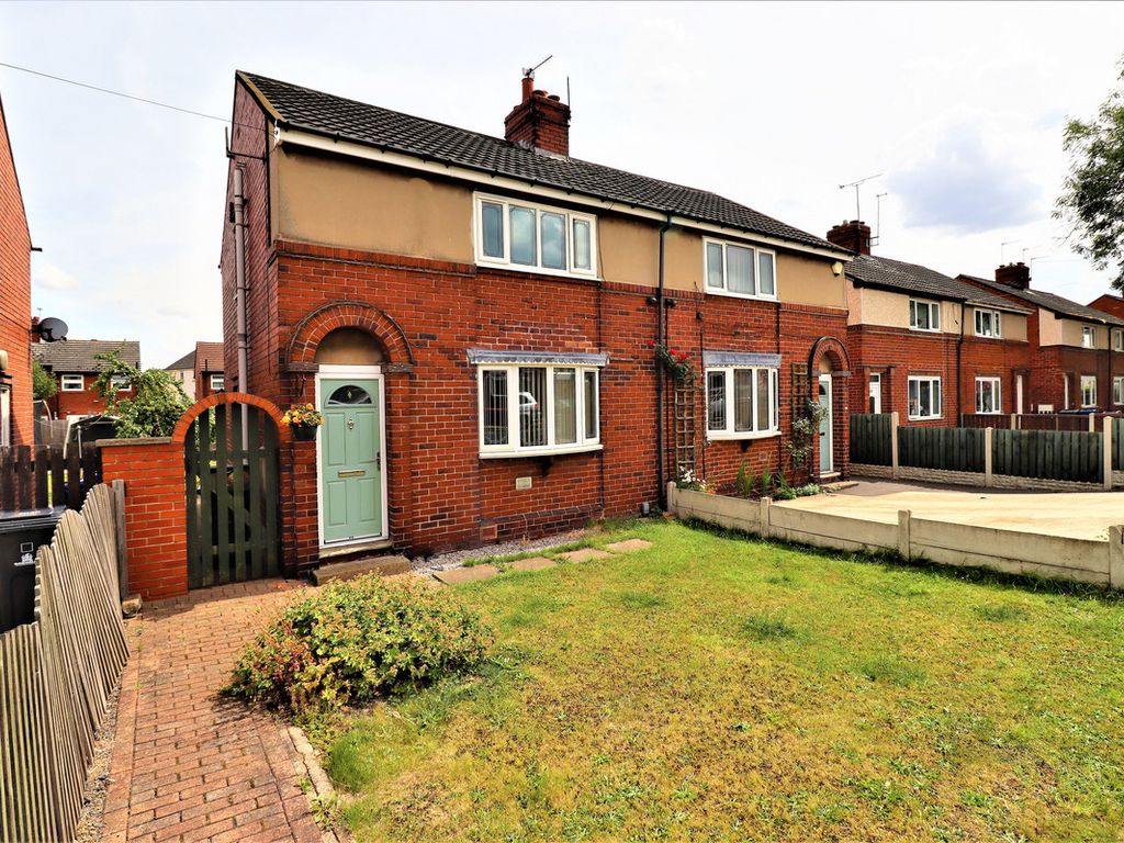 3 bed semidetached house for sale in Pontefract Road, Barnsley S71