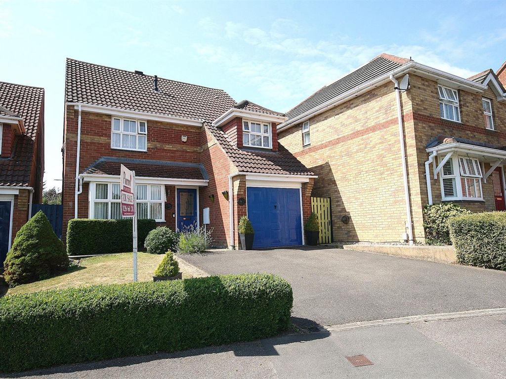 4 bed detached house for sale in Millers Way, Dunstable, Beds LU5 Zoopla