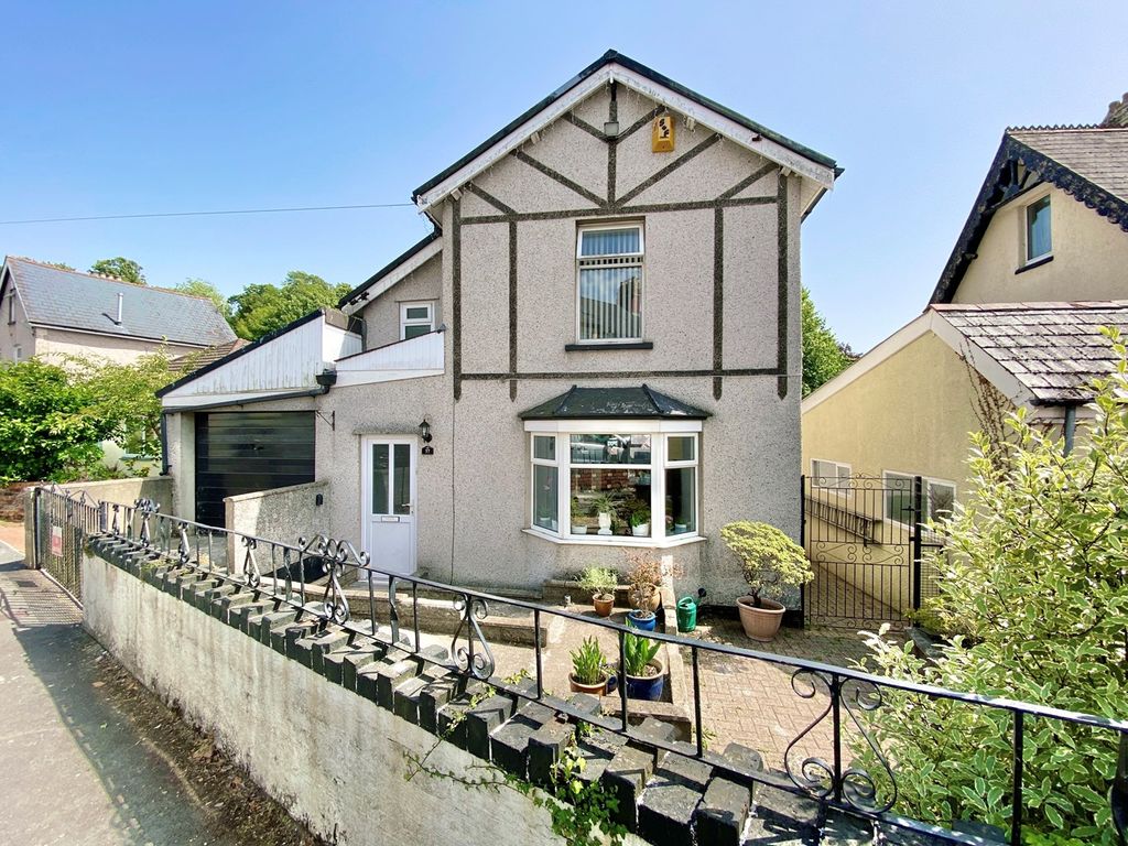 3 bed detached house for sale in Woodland Road, Newport NP19 Zoopla